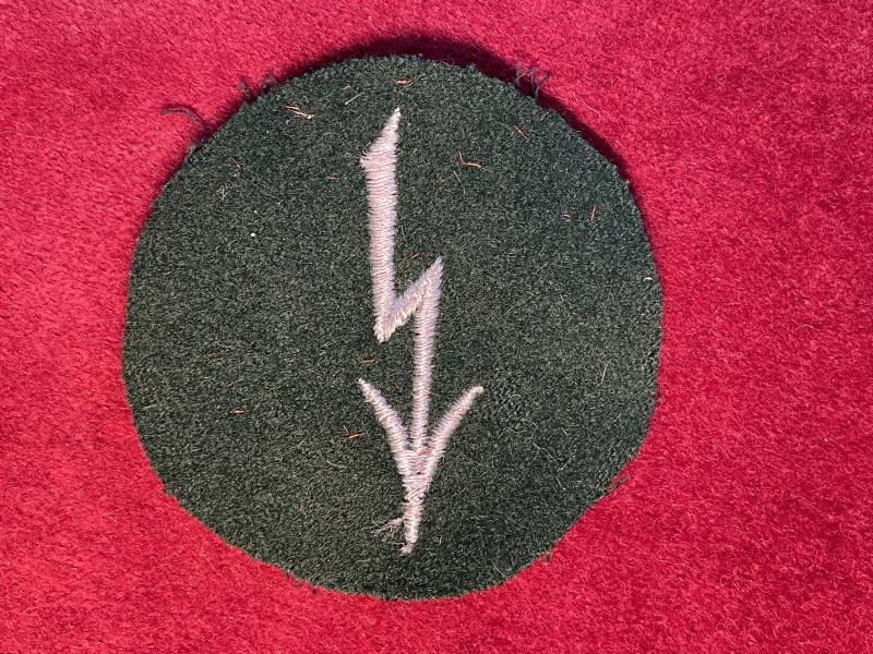 German WWII anti-tank signals operator trade badge