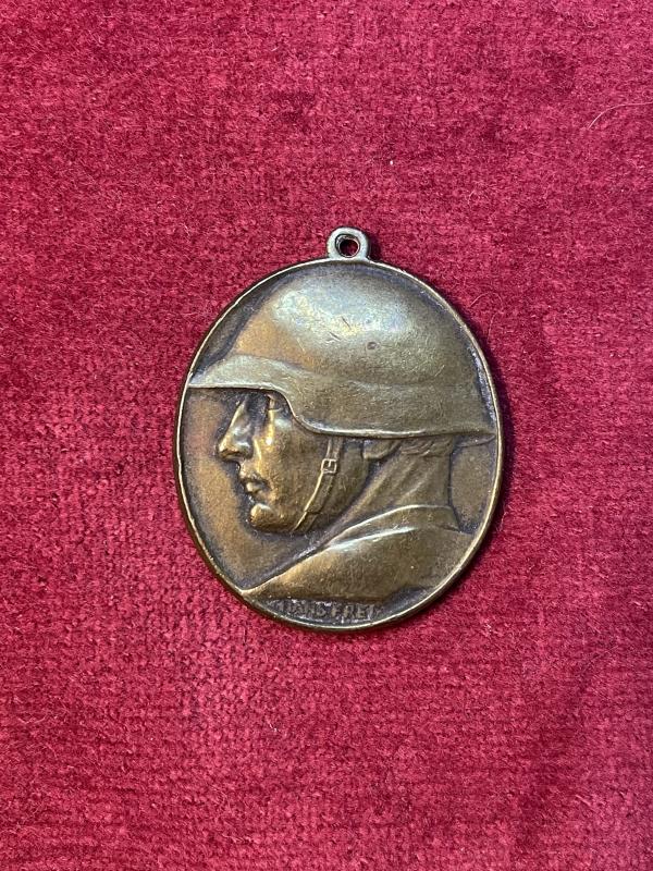 Swiss 1918 national Swiss soldier spending medal