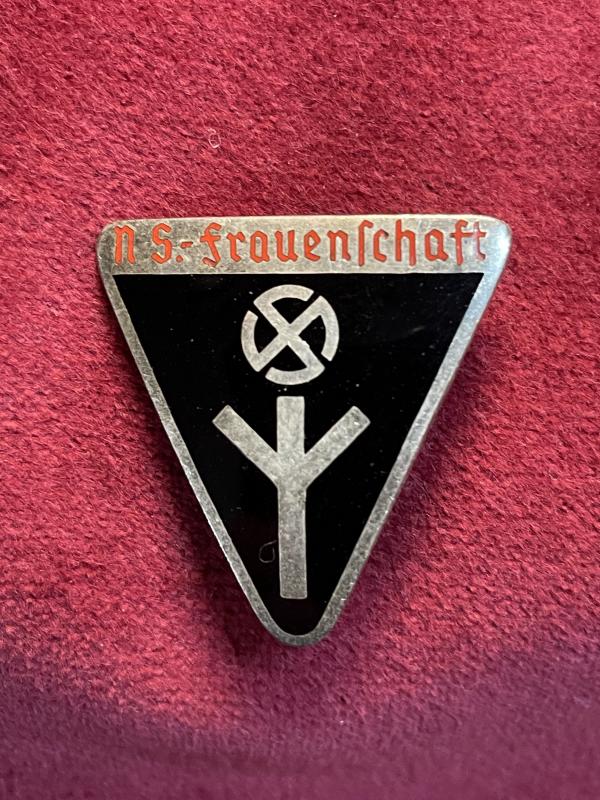 3rd Reich NS-Frauenschaft membership badge