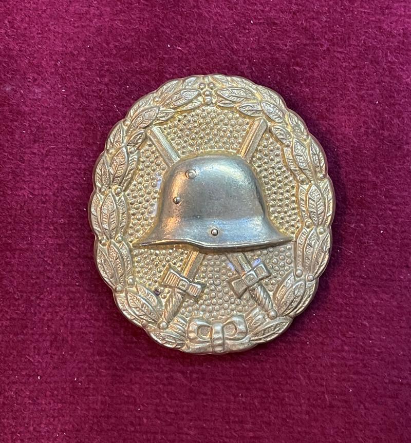 Kaiserreich Verwundetenabzeichen 1918 gold