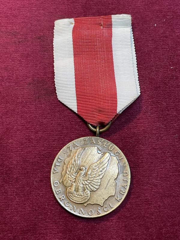 Polska Medal Za Zasługi dla Obronności Kraju