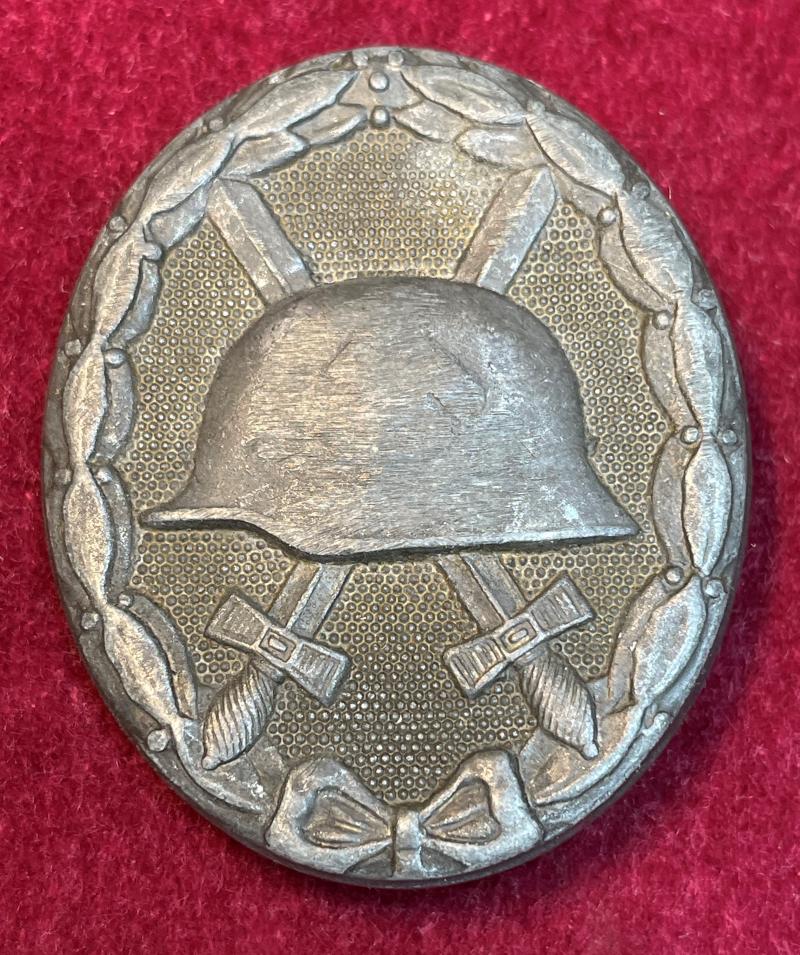 3rd Reich Verwundetenabzeichen in Silber 107 (entnazifiziert)