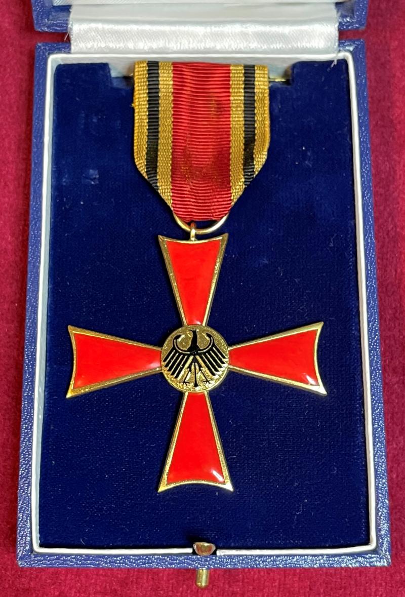BRD Bundesverdienstkreuz 2. Klasse im etui