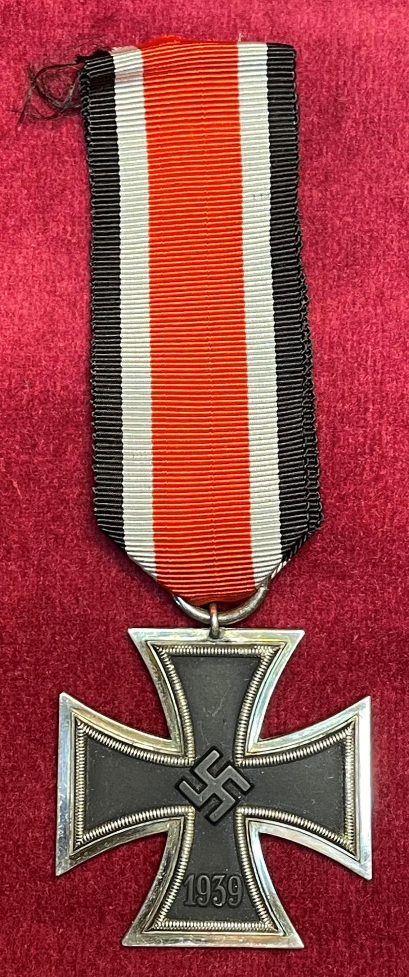 3rd Reich Eisernes Kreuz 2. Klasse 1939 (Attr. Steinhauer & Lück)