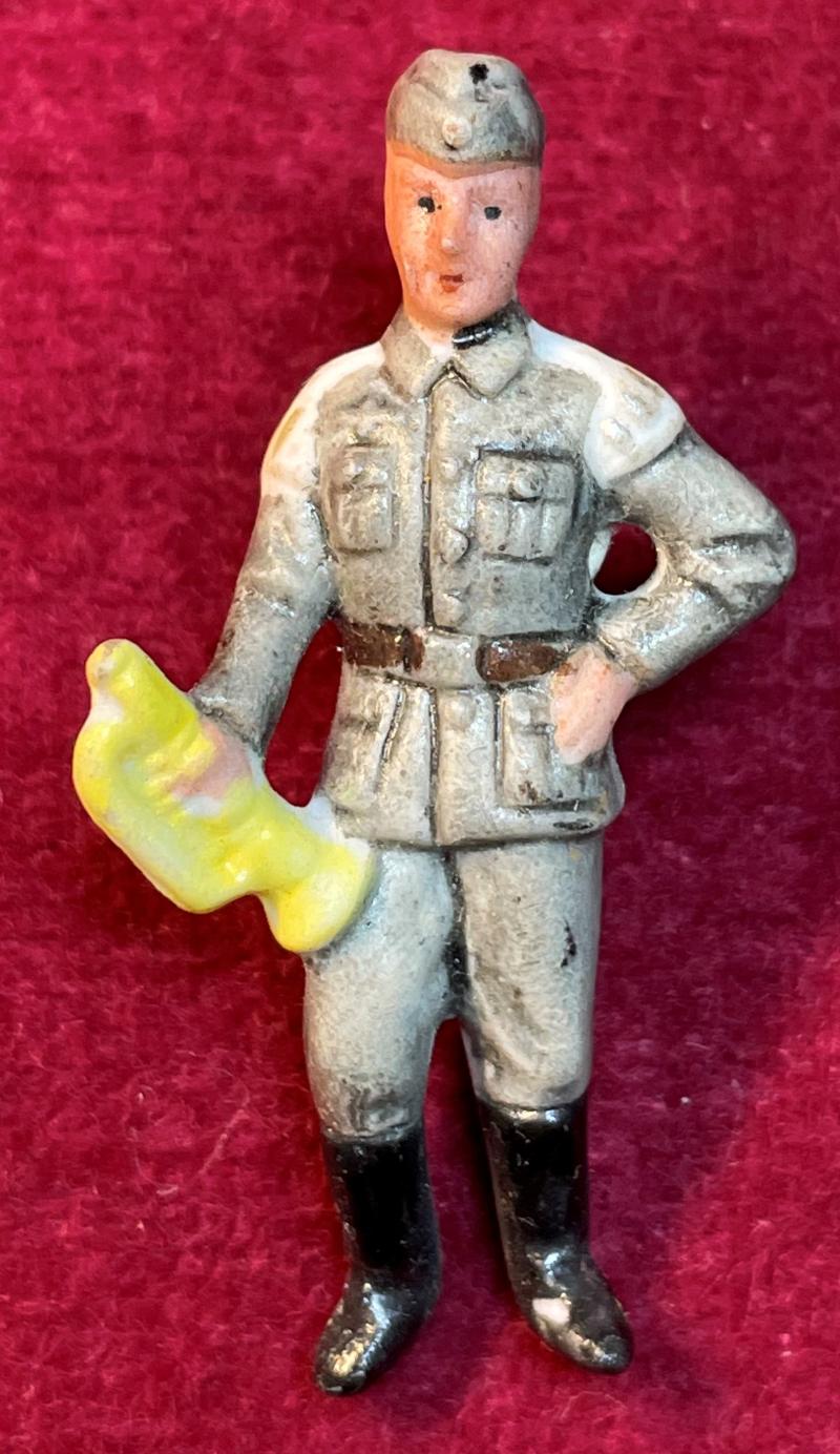 3rd Reich WhW Porzellanfigur Soldaten der Wehrmacht (1938)