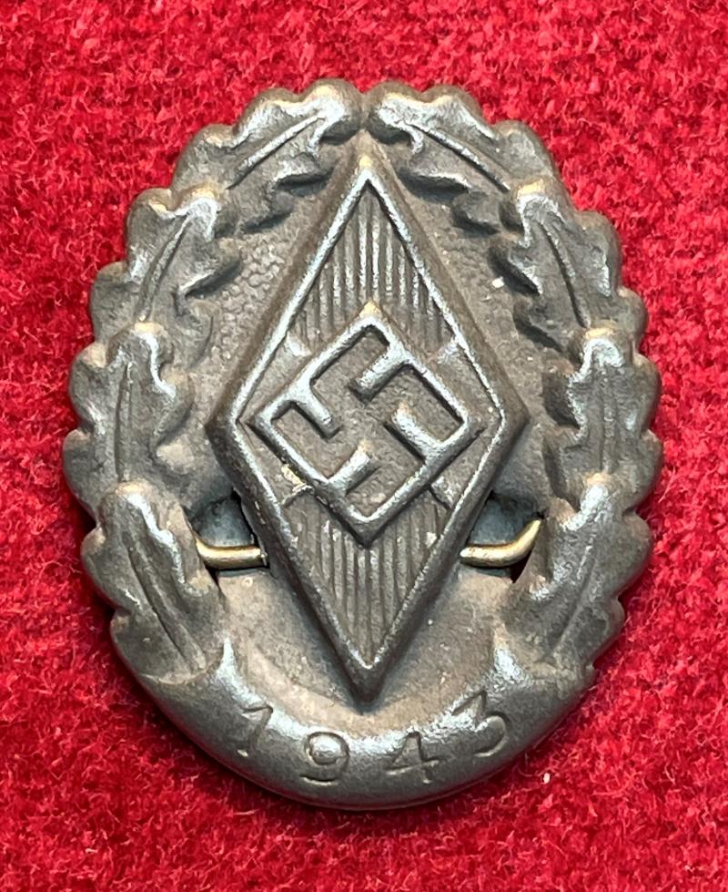 3rd Reich HJ Sieger abzeichen 1943