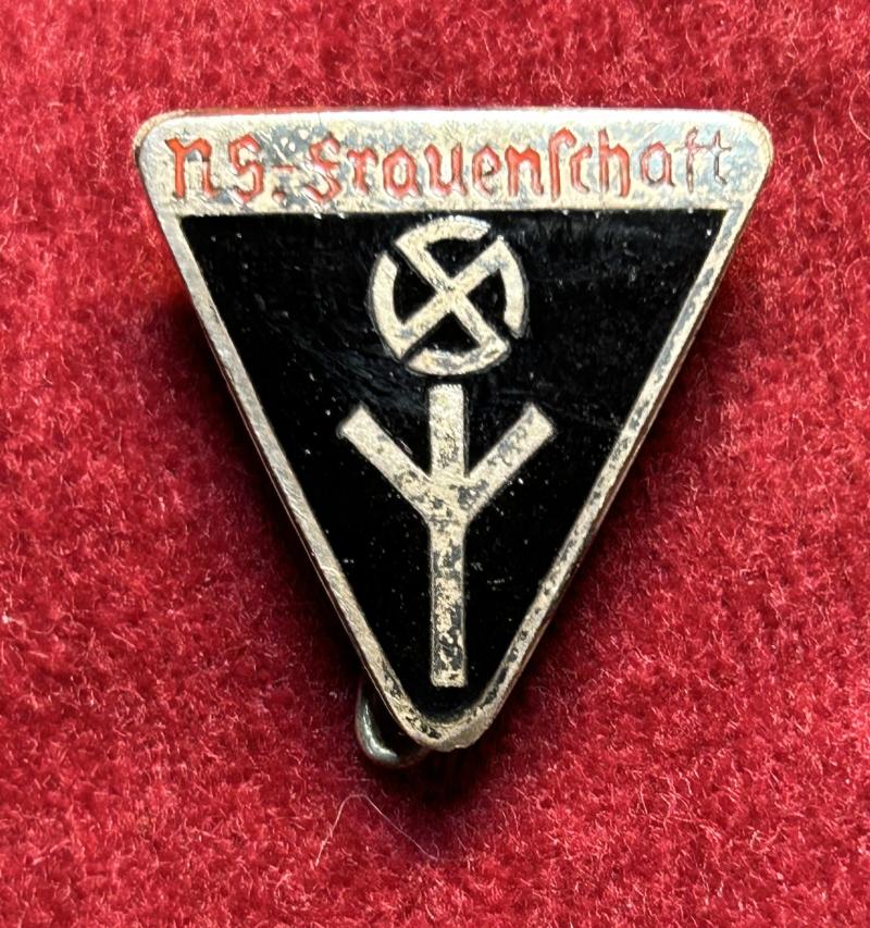 3rd Reich Deutsches Frauenwerk M1/25
