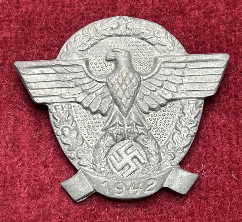 3rd Reich WhW Tag der Polizei 1942 abzeichen