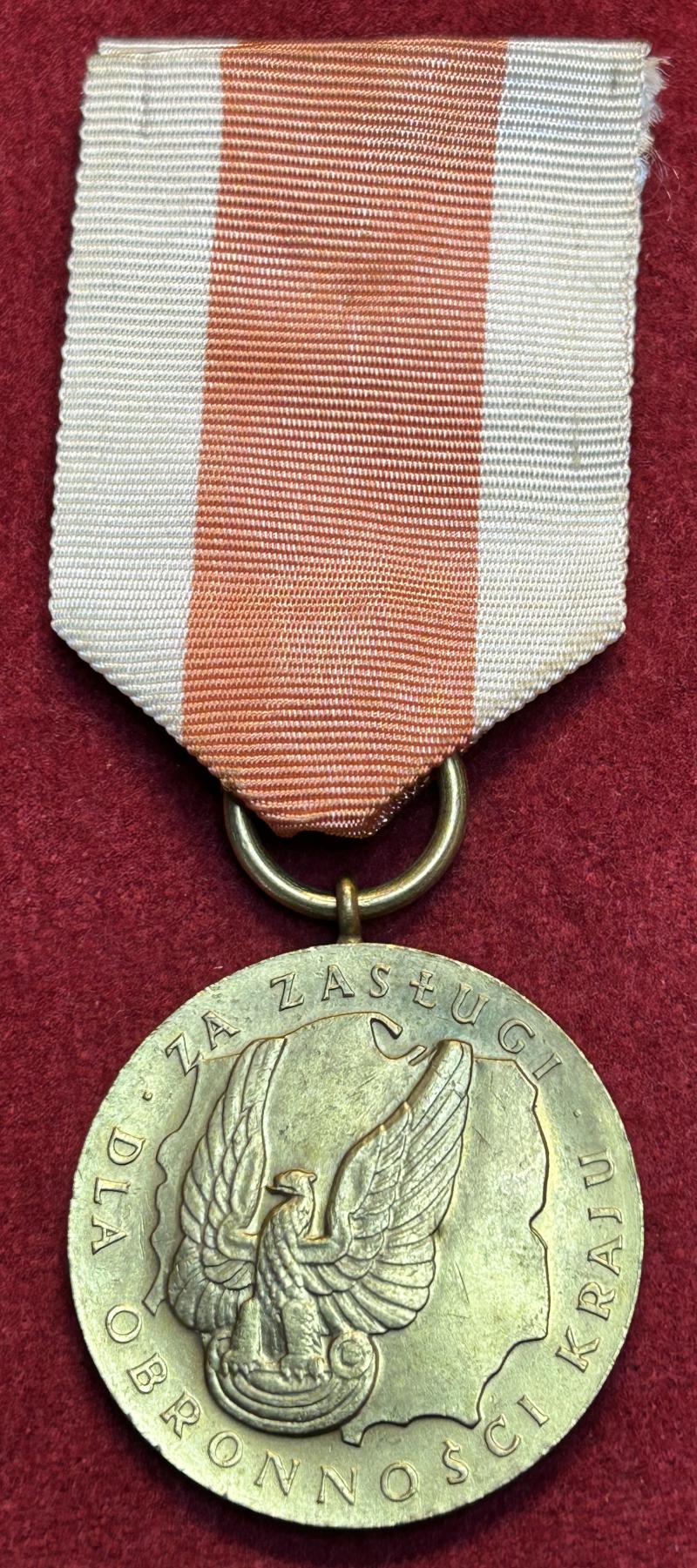 Polska Medal Za Zasługi dla Obronności Kraju