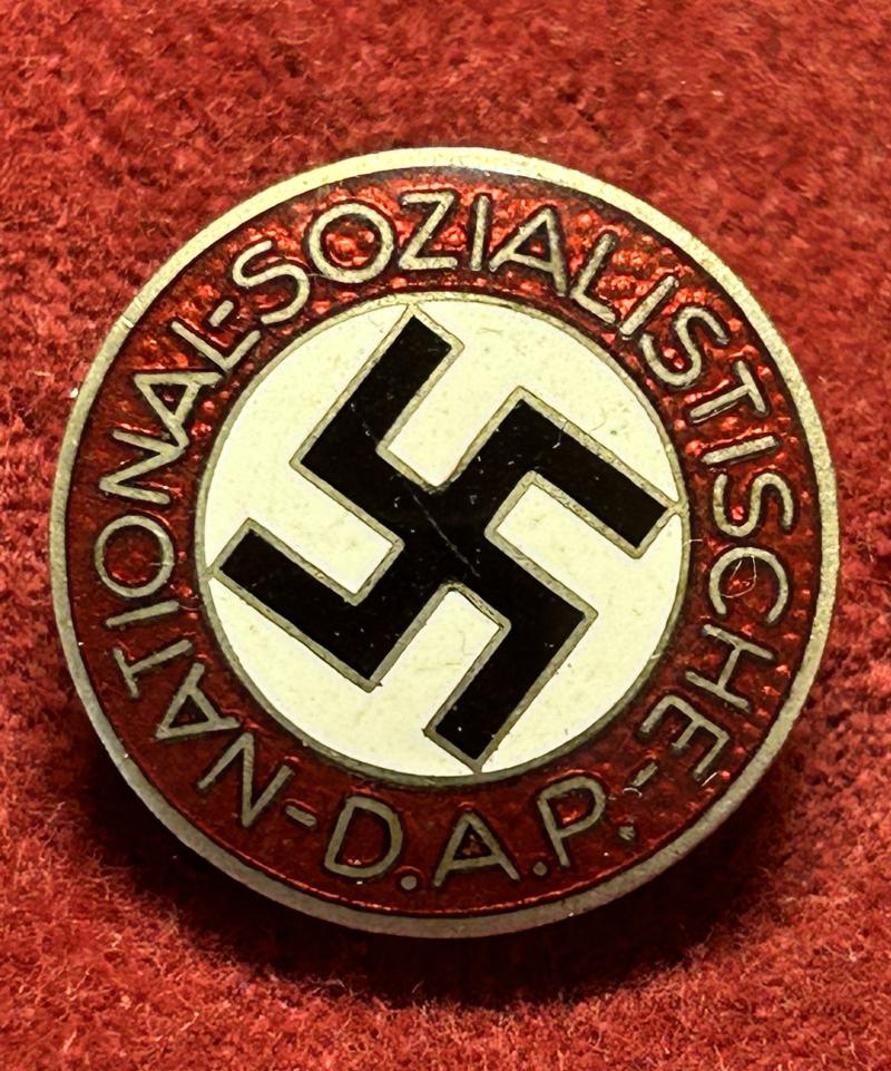 3rd Reich NSDAP Parteiabzeichen (B.H. Mayer)