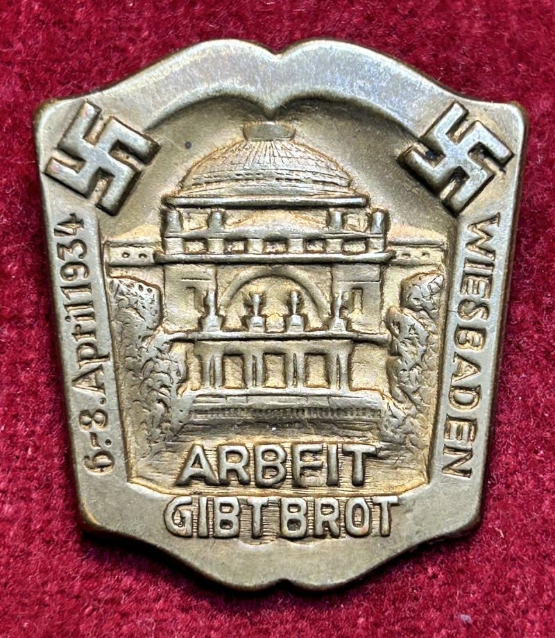 3rd Reich Arbeit gibt Brot Wiesbaden 1934 abzeichen