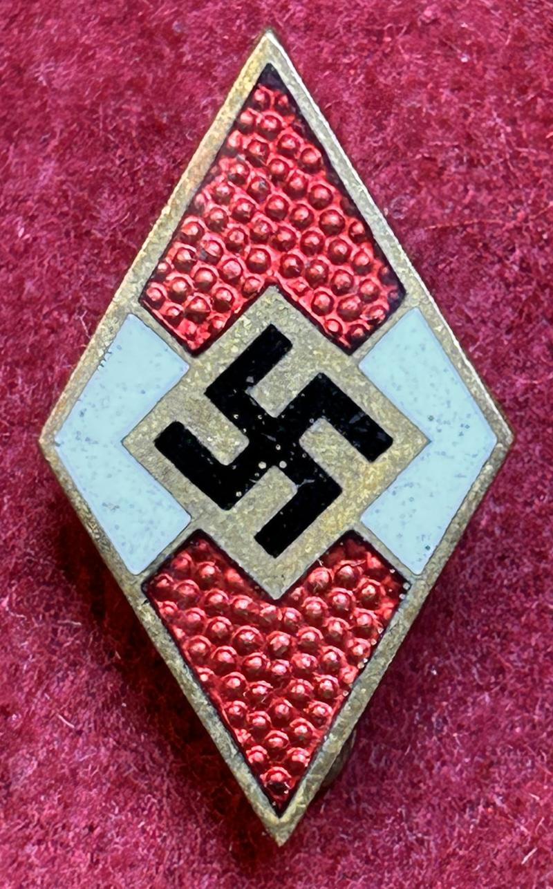 3rd Reich HJ mitgliedsabzeichen RZM M1/137