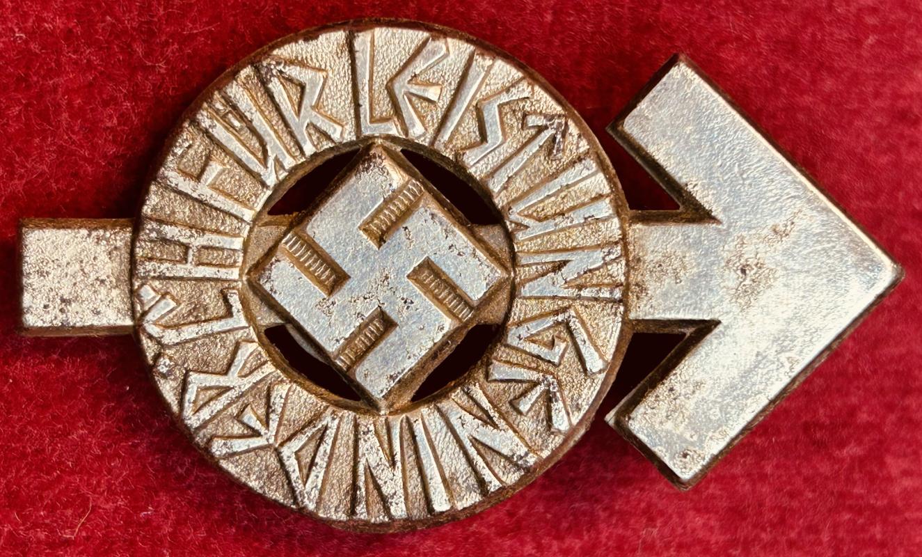 3rd Reich HJ Leistungsabzeichenin Silber hohle Fertigung