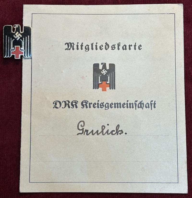 3rd Reich (DRK) Deutsches Rotes Kreuz Zivilabzeichen mit Mitgliedskarte