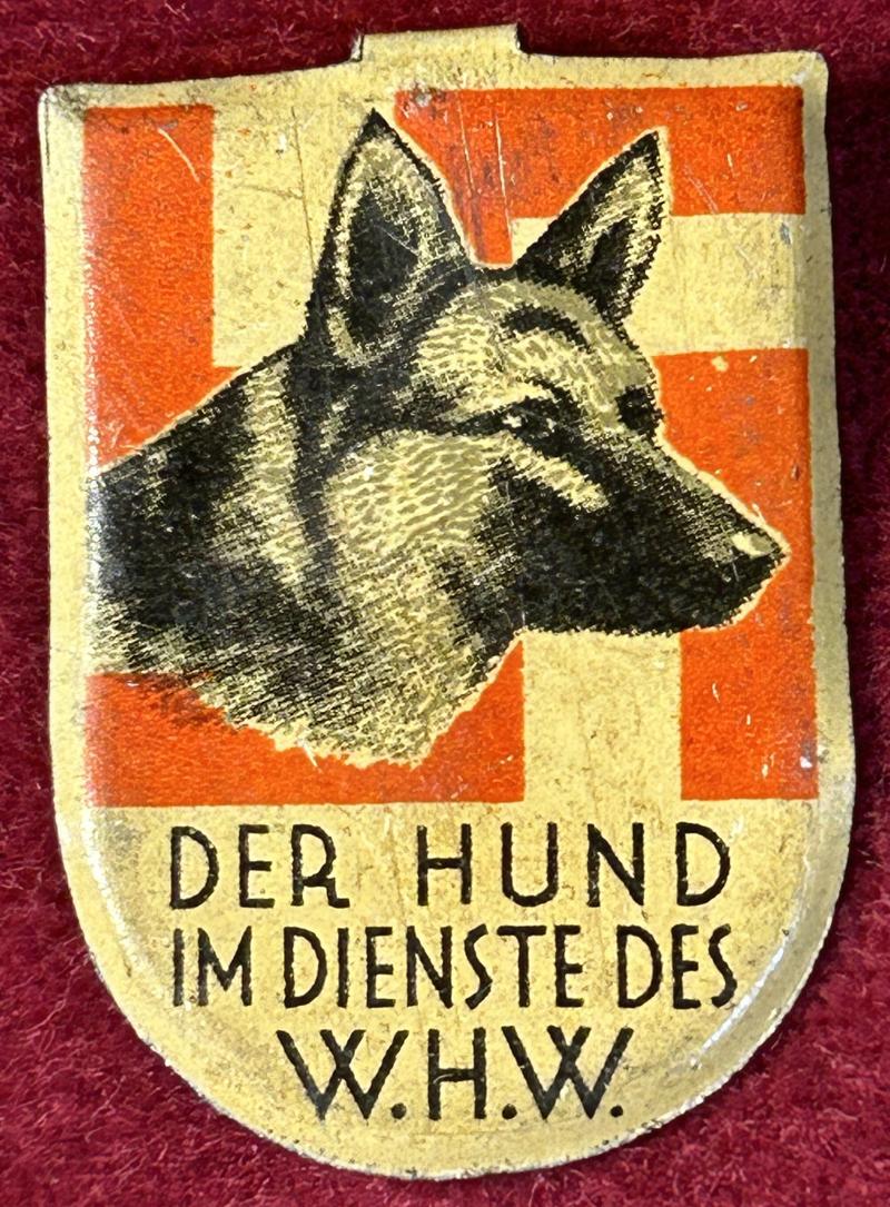 3rd Reich Der Hund im Dienstes des WHW Spendenabzeichen