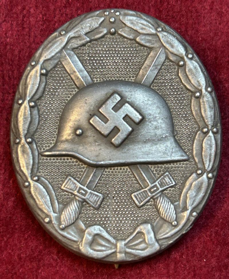 3rd Reich Verwundetenabzeichen 1939 in Silber (127)