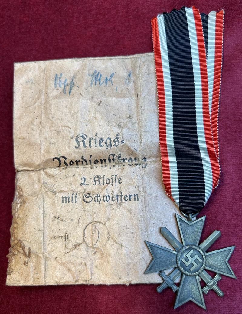 3rd Reich Kriegsverdienstkreuz mit Schwertern 2. Klasse, 1939 (15) mit Tüte