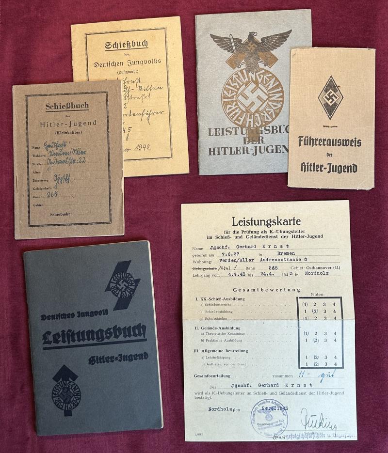 3rd Reich Dokumentgruppe von eine Hitlerjugend mitglied.