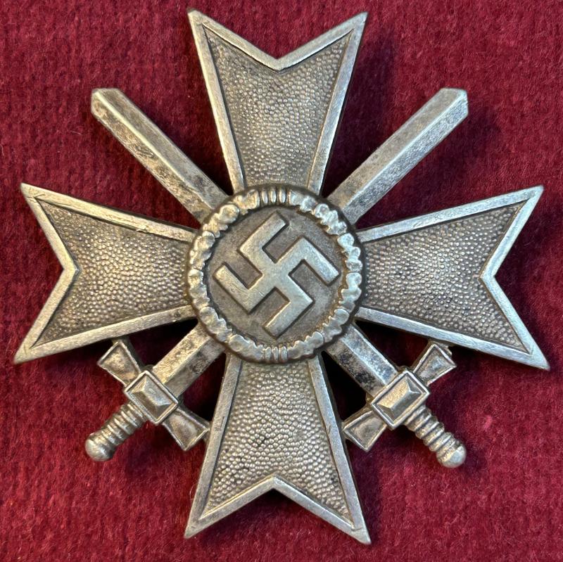 3rd Reich Kriegsverdienstkreuz mit Schwertern 1. Klasse 1939 (Bauer)