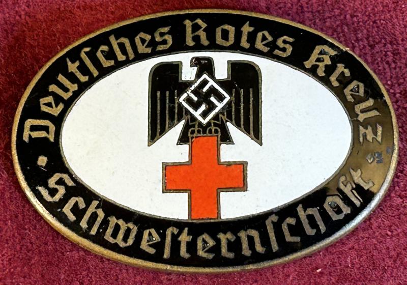 3rd Reich DRK Schwesternschaft Brosche 4. Form Karlsruhe