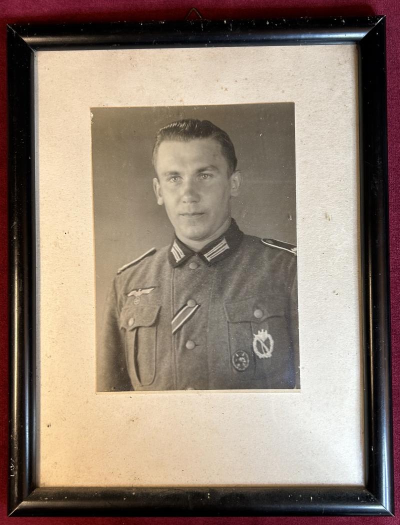 3rd Reich Foto Ein Wehrmacht Infanterie soldat in Rahmen