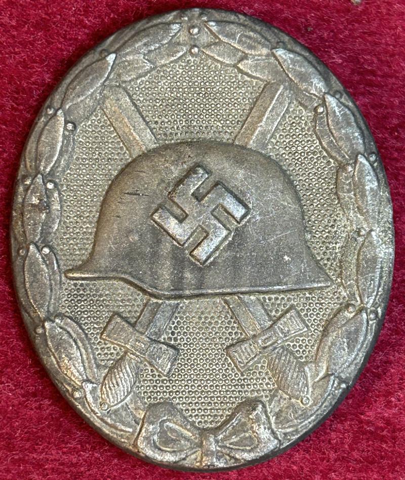 3rd Reich Verwundetenabzeichen 1939 in Silber (7)