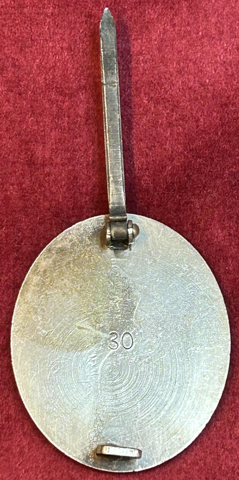 3rd Reich Verwundetenabzeichen 1939 in Silber (30) Breite Nadel variant