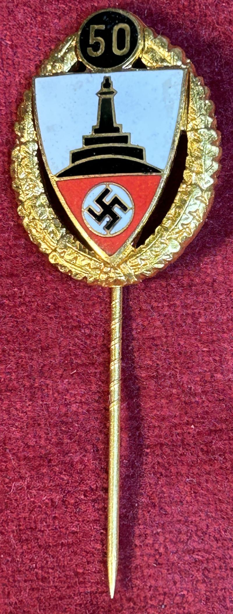 3rd Reich DRKB Silberne Ehrennadel für 50 jährige Mitgliedschaft 2. Form