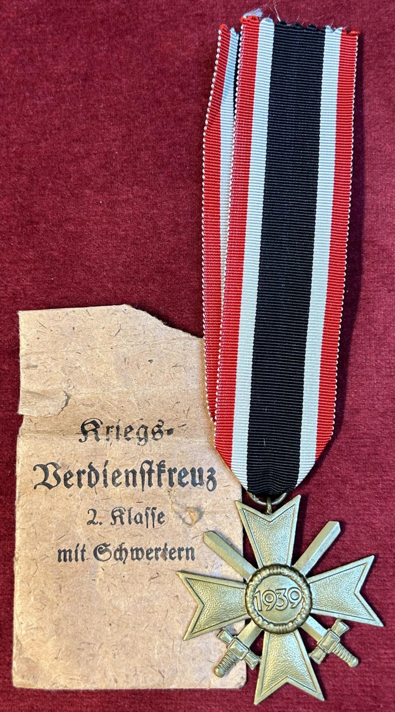 3rd Reich Kriegsverdienstkreuz mit Schwertern 2. Klasse, 1939 (56) mit Tüte