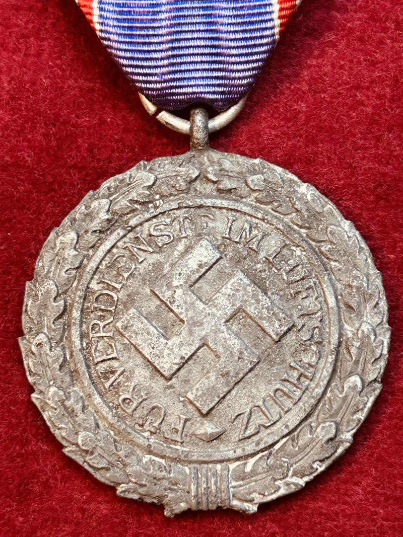 3rd Reich Luftschutz-Ehrenzeichen 2. klasse (100)